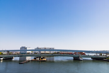 Obraz premium (東京都ｰ都市風景)お台場夢の大橋から見る風景１０