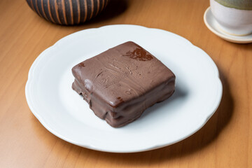 alfajor cuadrado de chocolate