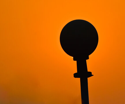 silhouette round shape object