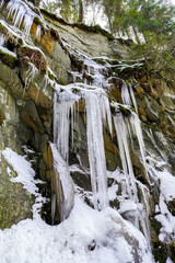 Obraz na płótnie Canvas Gefrorener Wasserfall Eiszapfen Eispalast Eisklettern im Winter Fichtelgebirge