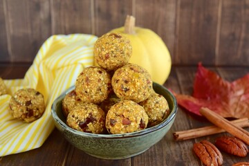 Pumpkin pecan date chia oat energy balls
