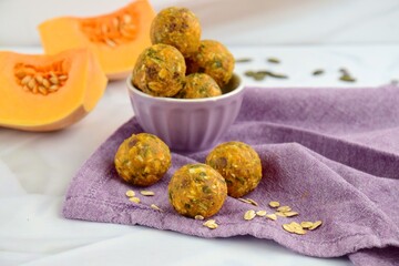 Pumpkin pecan date chia oat energy balls