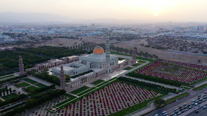 Obraz premium Aerial view of Sultan Qaboos Grand Mosque in Muscat, Oman