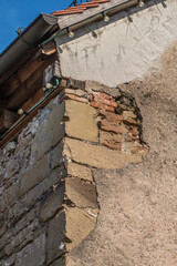 Gebäudeschäden am Altbau durch Nässe