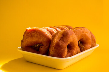
43 / 5000
Resultados de traducción
sweet buns in package with yellow background 