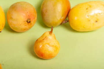 pears