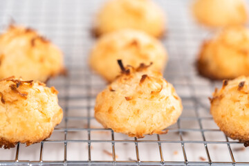 Coconut cookies