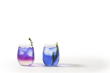 青いハーブティー　Butterfly Pea blue flower herbal tea