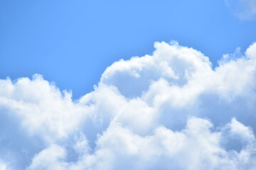Obraz na płótnie Canvas Ciel nuageux