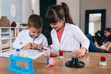 kids do chemical experiments at home