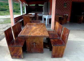 table and chairs