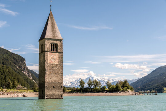 Submerged Bell Tower of Curon at Graun im Vinschgau on Lake Reschen (Lago di Resia) in South Tyrol, Alto Adige, S&uuml;dtirol, Italy. In Venosta Valley, Vinschgau