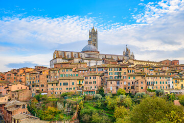 Fototapeta na wymiar View of the historic center of Siena, Tuscany, Italy
