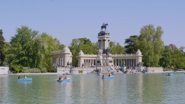 Boating Lake - Retiro Park in Madrid