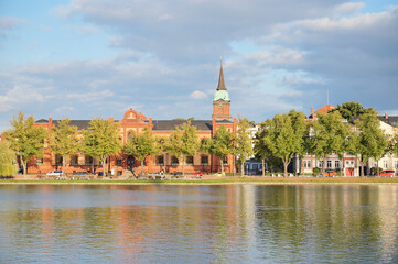 Fototapeta premium In Schwerin: Am Pfaffenteich
