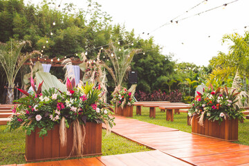 floral arrangement for wedding decoration 