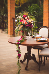 floral arrangement for wedding decoration 