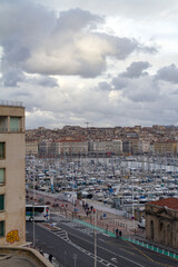 Fototapeta premium Puerto de la ciudad de Marsella o Marseille en el pais de Francia o France