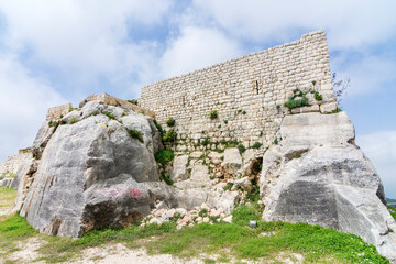 Fototapeta na wymiar Smar Jbeil citadel, old Crusader castle in ruin, Lebanon