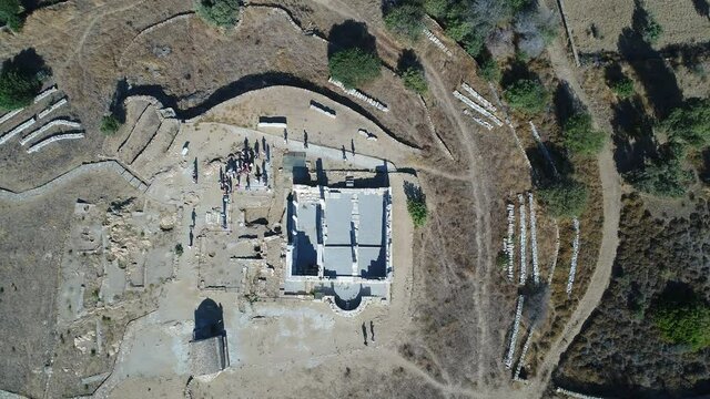 Temple de Dimitri sur l'&icirc;le de Naxos dans les Cyclades en Gr&egrave;ce vue du ciel