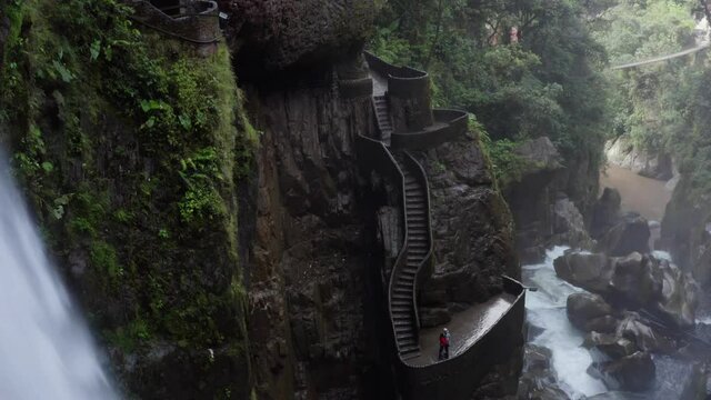 El pailon del diablo, the eight most beautiful world wonder: a 80 meter high waterfall with a beautiful terrace alongside