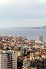 Fototapeta premium Panoramica, Vista o Skyline de la ciudad de Marsella en el pais de Francia