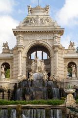 Palacio de Longchamp con sus Fuentes en la ciudad de Marsella en el pais de Francia