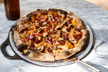 mushrooms and tomatoes pizza for lunch please