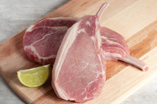Schweinsschnitzel Bilder – Durchsuchen 10,735 Archivfotos ...
