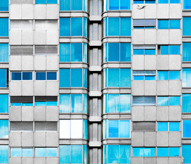 Edificio azul en Madrid