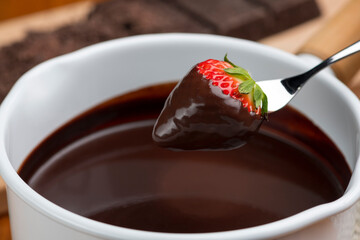 いちごのチョコレートフォンデュ