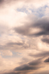 Fototapeta premium Himmel mit Wolkengebilde Schönheit der Natur