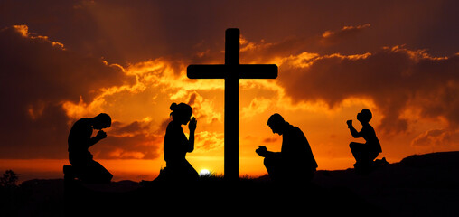 Modlący się przy krzyżu