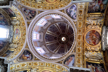 Fototapeta na wymiar dome - interior of the cathedral - The Basilica of Saint Mary Major (Basilica di Santa Maria Maggiore) - Rome, Lazio, Italy, Europe