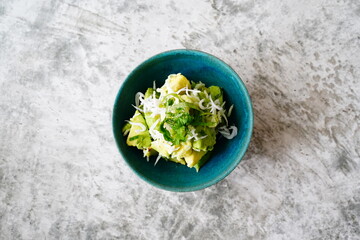 アボカドシラスサラダ