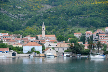 Fototapeta na wymiar Puerto casas en Gruz, barrio de Dubrovnik, Croacia