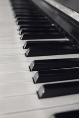 Naklejka premium piano.keys. interesting picture. piano background.