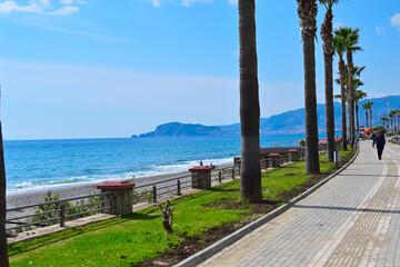 Beautiful wide track for sports along the sea