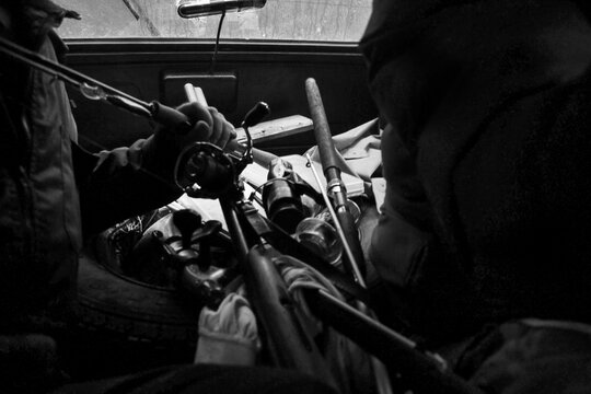 Spinning rods and guns dumped in utschu in the car.