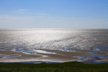 North Sea Cycling Route (Nordseeküstenradweg) between Niebüll and Husum | North sea tideland