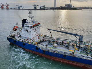 Fototapeta premium Fueler vessel