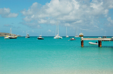 Türkisblaues Meer am Sandy Ground Beach, Anguilla - Karibik