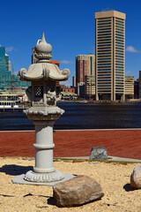 Obraz premium A Japanese Lantern sits at the southern end of Inner Harbor in Baltimore