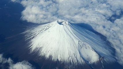 Papier peint adhésif Mont Fuji Top view angle of Mt. Fuji mountain and white snow in Japan. Drone View. Airplane View.