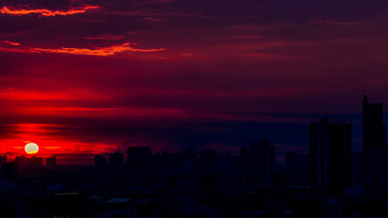 Fototapeta premium abstract background view of the colorful twilight sky.In the evening, the colorful changes (pink, orange, yellow, purple, sky) merge into the beauty of nature