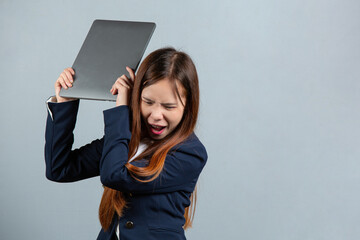 Obraz premium Portrait of young beautiful business woman