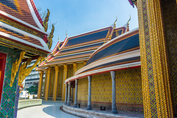 Fototapeta na wymiar The amazing Temple Wat Ratchabophit Sathitmahasimaram, Bangkok. Thailand