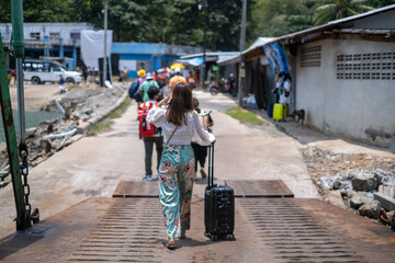 タイのチャーン島の風景です。カオサンのバスで移動、2泊3日の旅の写真になります。