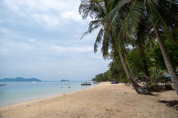 タイのチャーン島の風景です。カオサンのバスで移動、2泊3日の旅の写真になります。