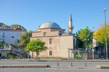 Fototapeta premium Mosque old city Istanbul Turkey and old architecture